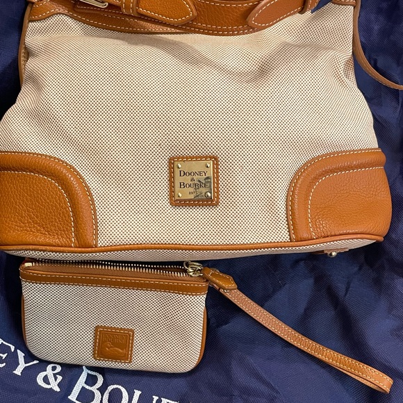 Dooney said Bourke hobo with matching wristlet. - Picture 9 of 13